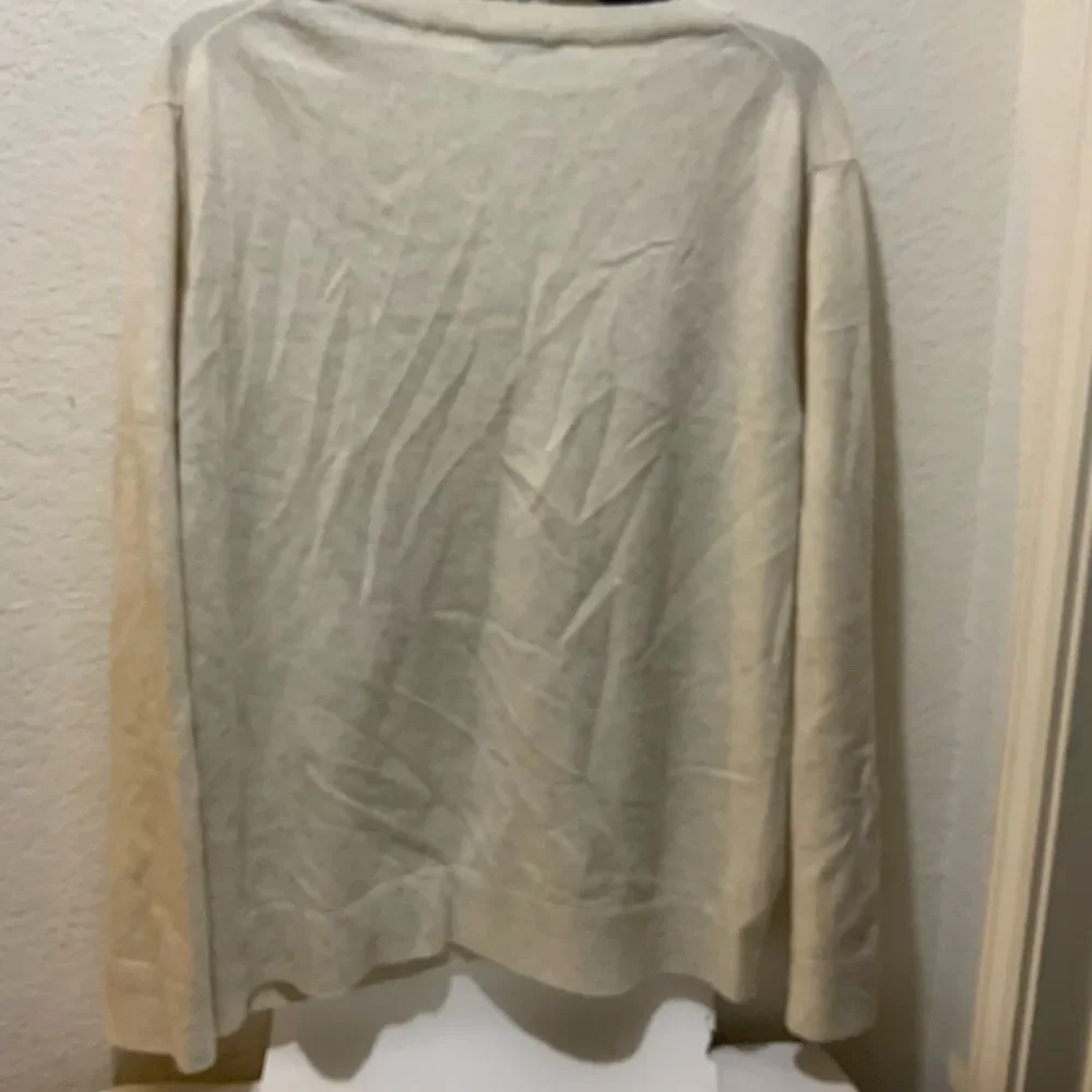 Vince Cashmere Weekend V-Neck Sweater in cream , Size L - Picture 5 of 8